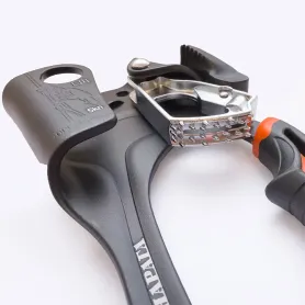 Жумар Манарага, правый